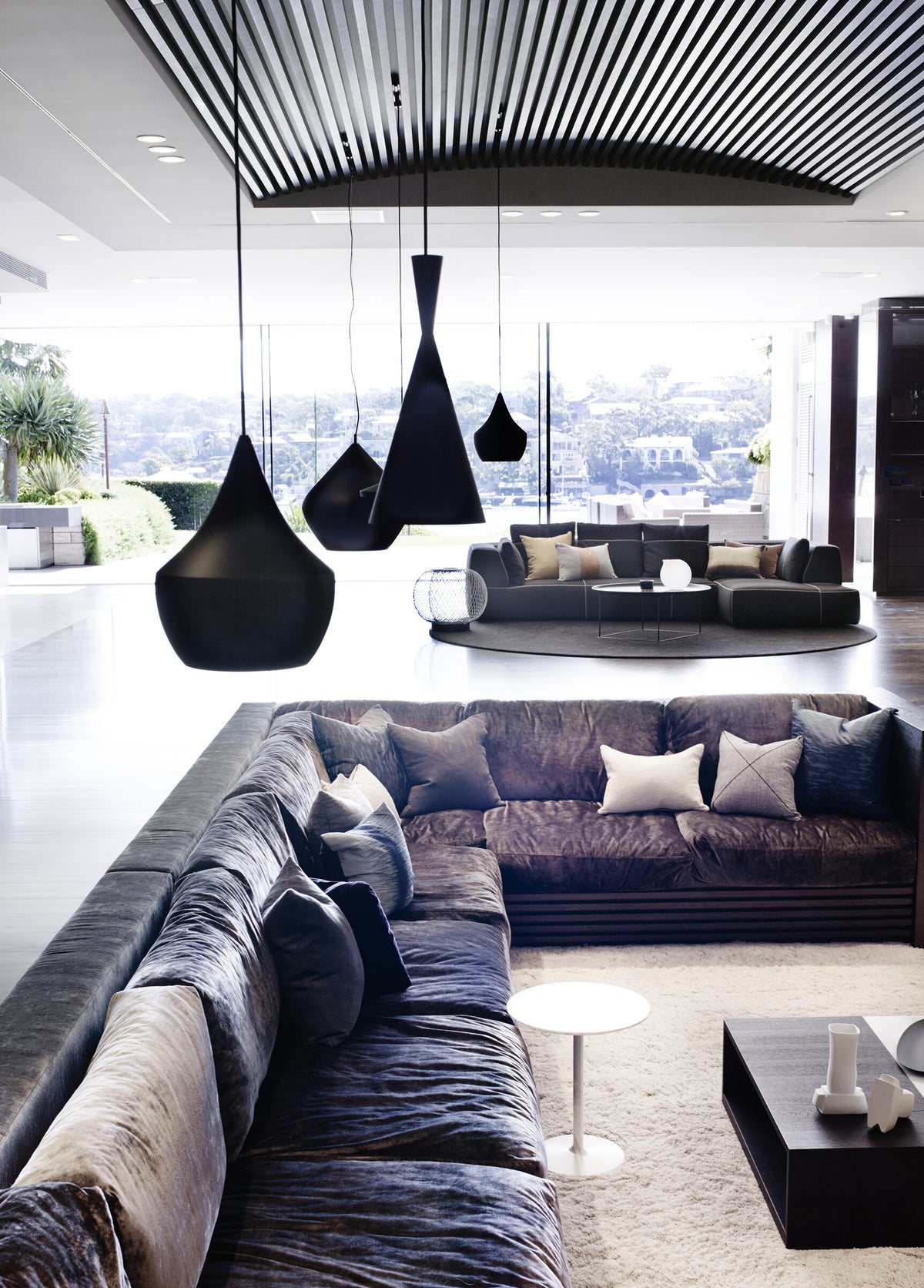 eb-nautilus-01-living.jpg